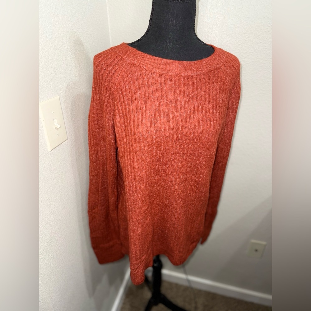 Vero Moda Rust Ribbed Sweater- Size Medium - Picture 2 of 9